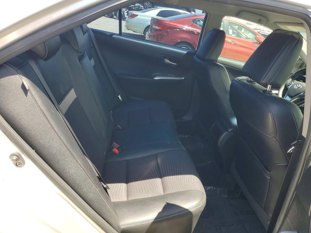 2014 Toyota Camry Se Silver vin: 4T1BF1FK3EU443082