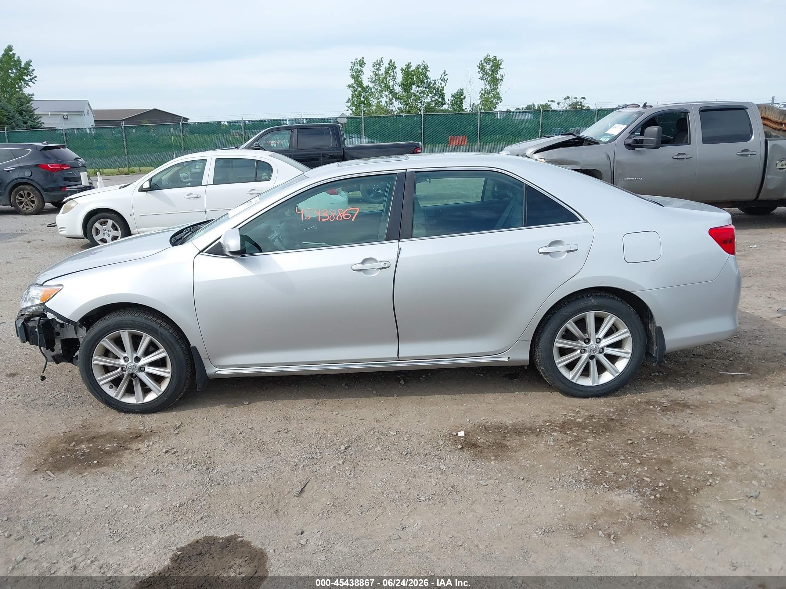 2014 Toyota Camry Xle Silver vin: 4T1BF1FK3EU449836
