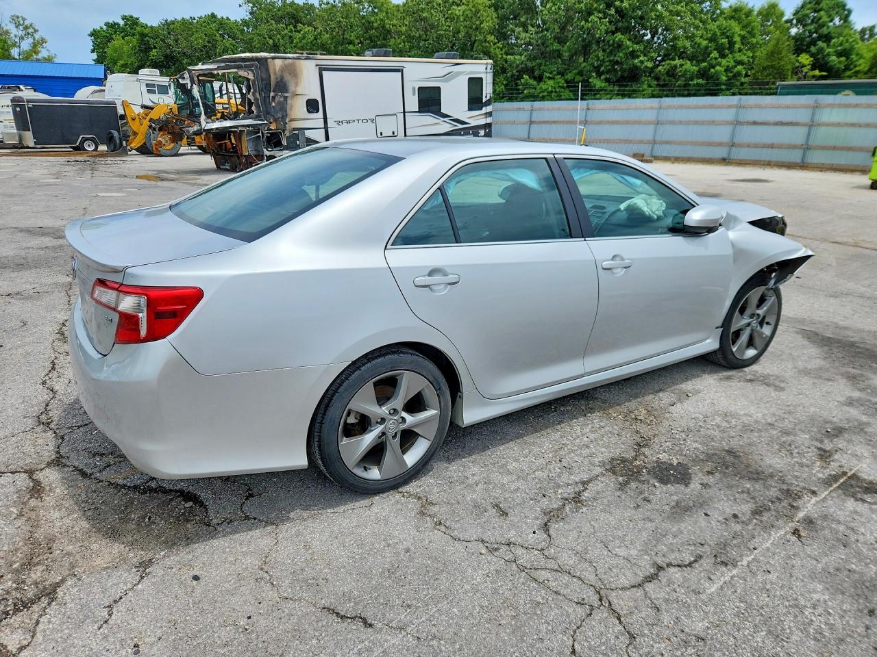 2014 Toyota Camry Se Sport Silver vin: 4T1BF1FK3EU451859