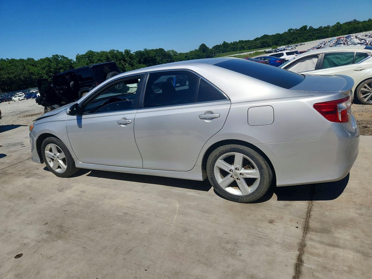 2014 Toyota Camry Se Silver vin: 4T1BF1FK3EU452977