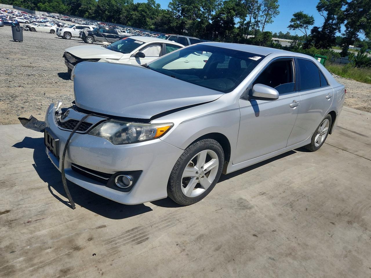 2014 Toyota Camry Se Silver vin: 4T1BF1FK3EU452977