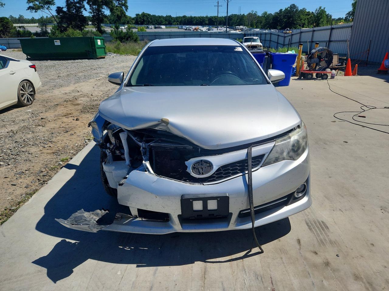 2014 Toyota Camry Se Silver vin: 4T1BF1FK3EU452977
