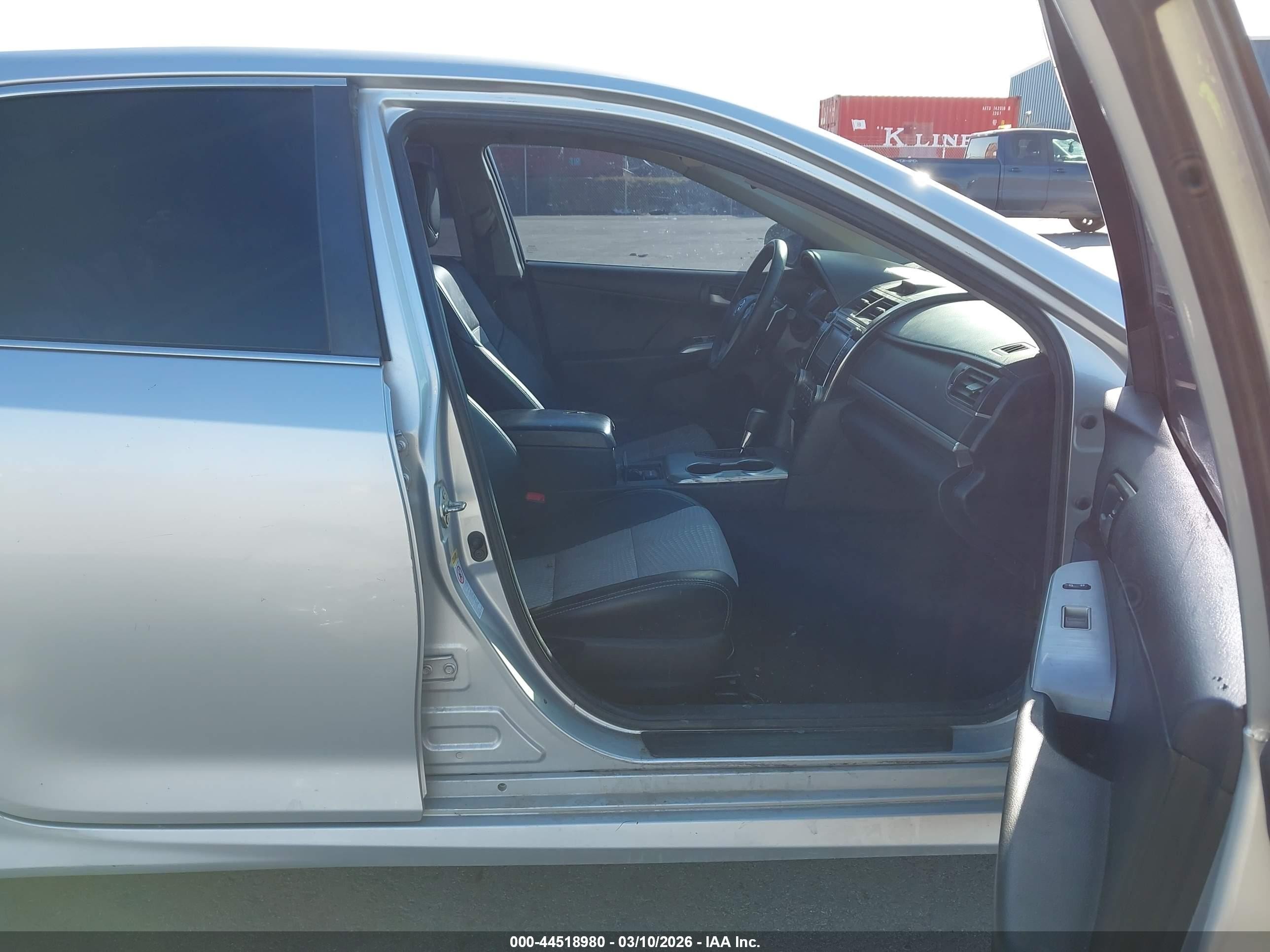 2014 Toyota Camry Se Silver vin: 4T1BF1FK3EU453112