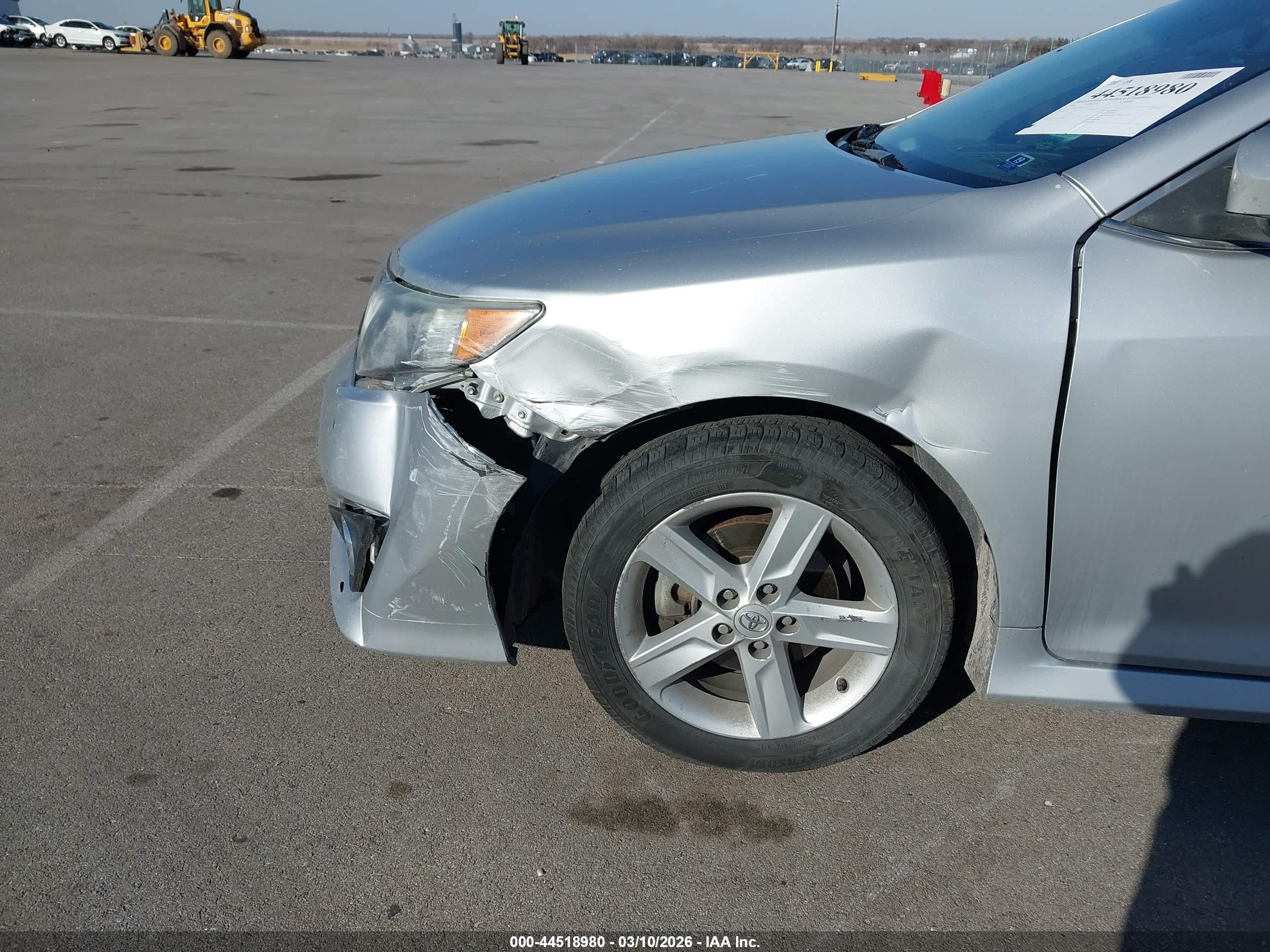 2014 Toyota Camry Se Silver vin: 4T1BF1FK3EU453112