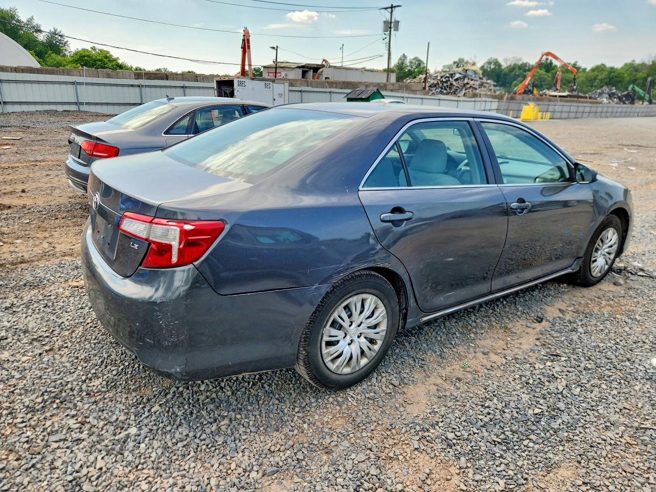 2014 Toyota Camry Le Gray vin: 4T1BF1FK3EU458729