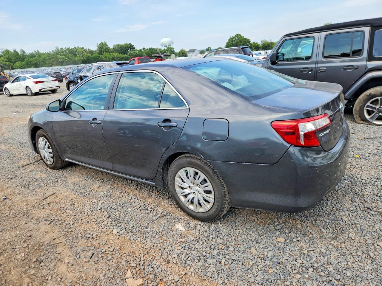 2014 Toyota Camry Le Gray vin: 4T1BF1FK3EU458729