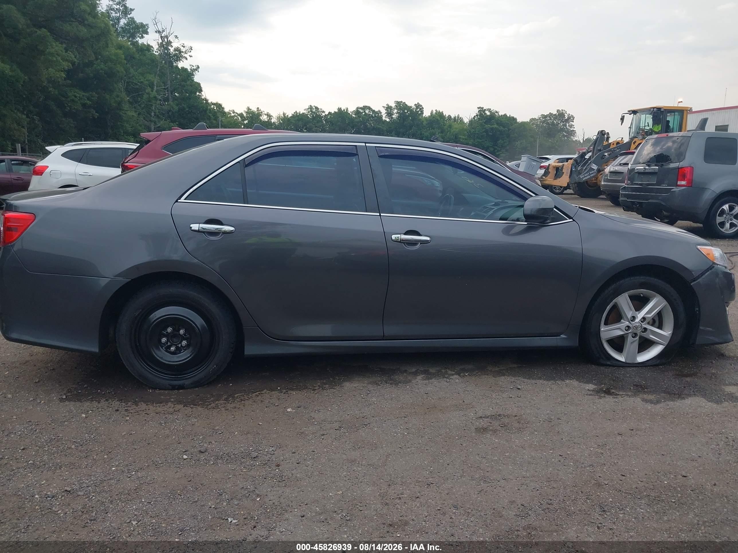 2014 Toyota Camry Se Gray vin: 4T1BF1FK3EU470721