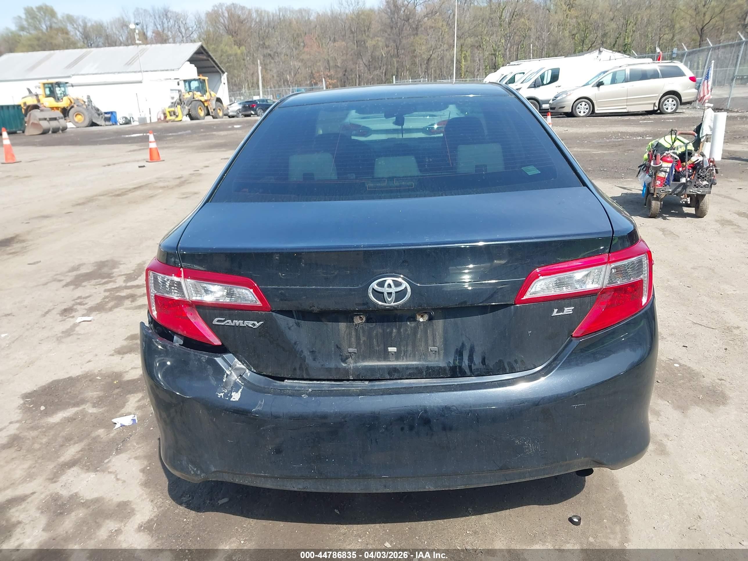 2014 Toyota Camry Le Black vin: 4T1BF1FK3EU470833