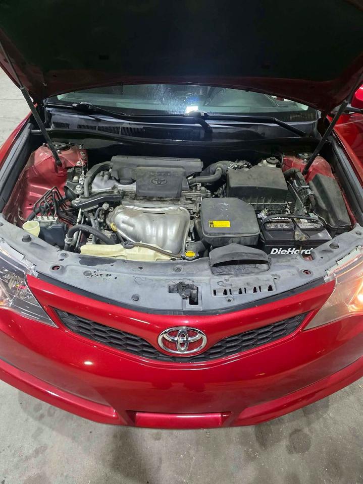 2014 Toyota Camry Se Red vin: 4T1BF1FK3EU736321