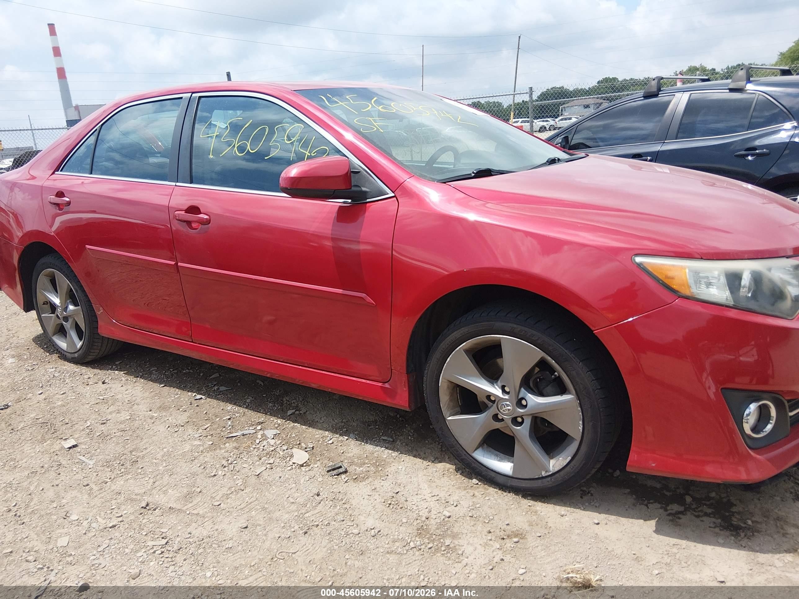 2014 Toyota Camry Se Sport Red vin: 4T1BF1FK3EU742202