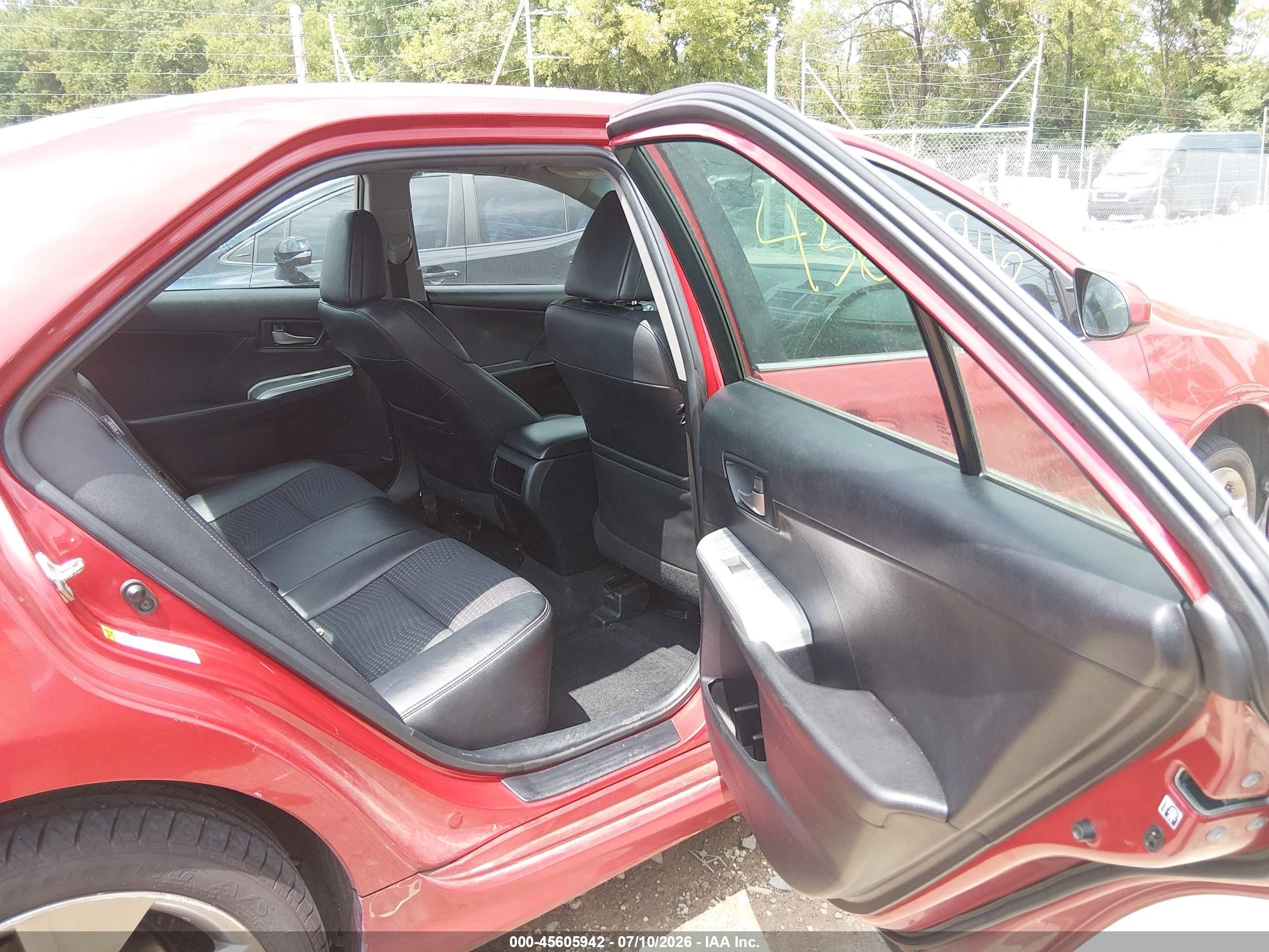 2014 Toyota Camry Se Sport Red vin: 4T1BF1FK3EU742202