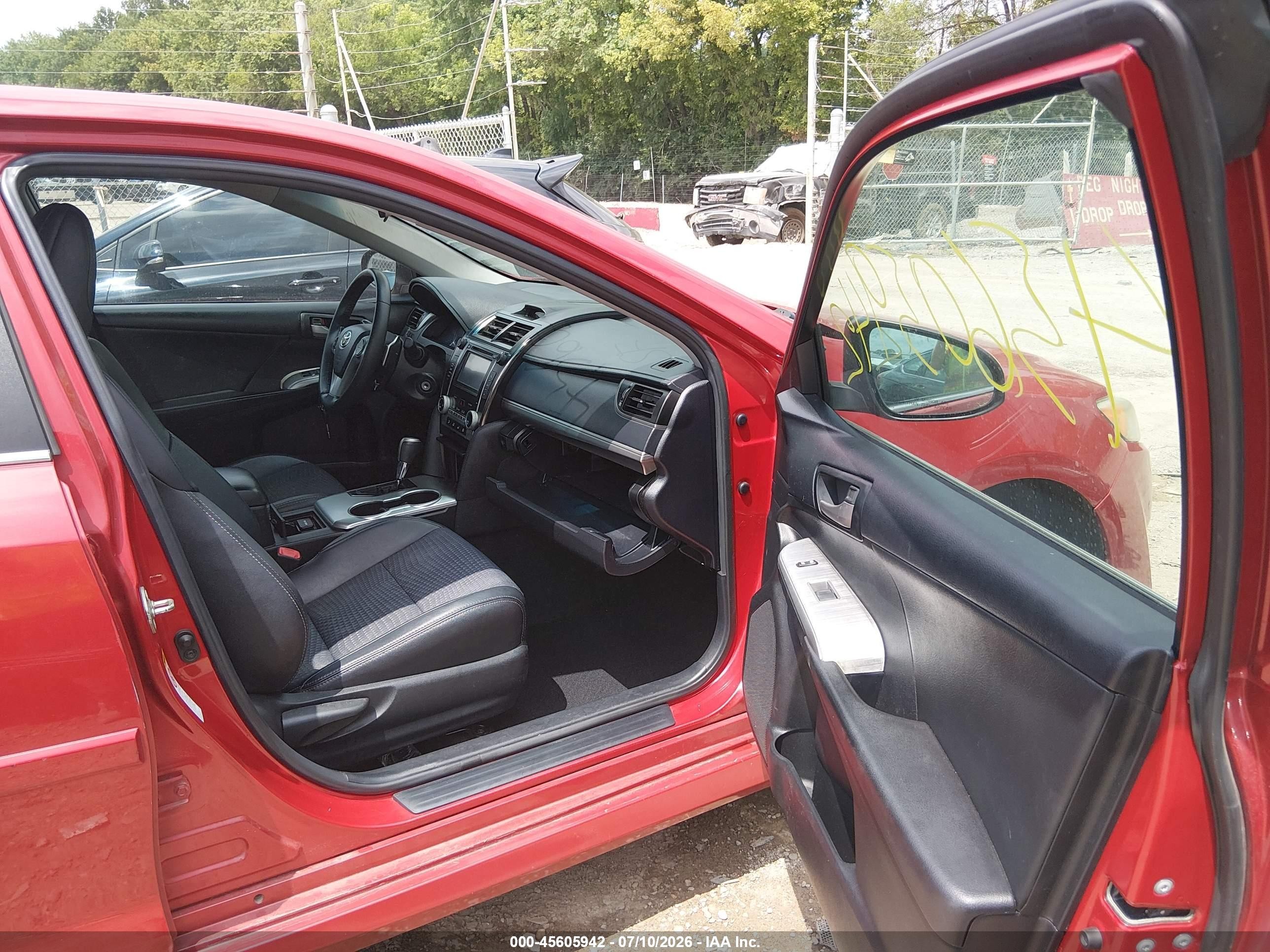 2014 Toyota Camry Se Sport Red vin: 4T1BF1FK3EU742202