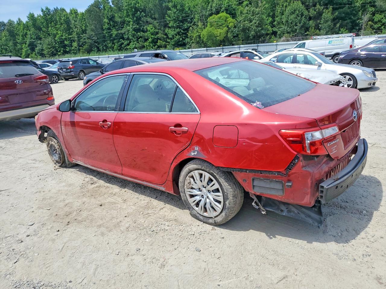 2014 Toyota Camry Le Burgundy vin: 4T1BF1FK3EU743690