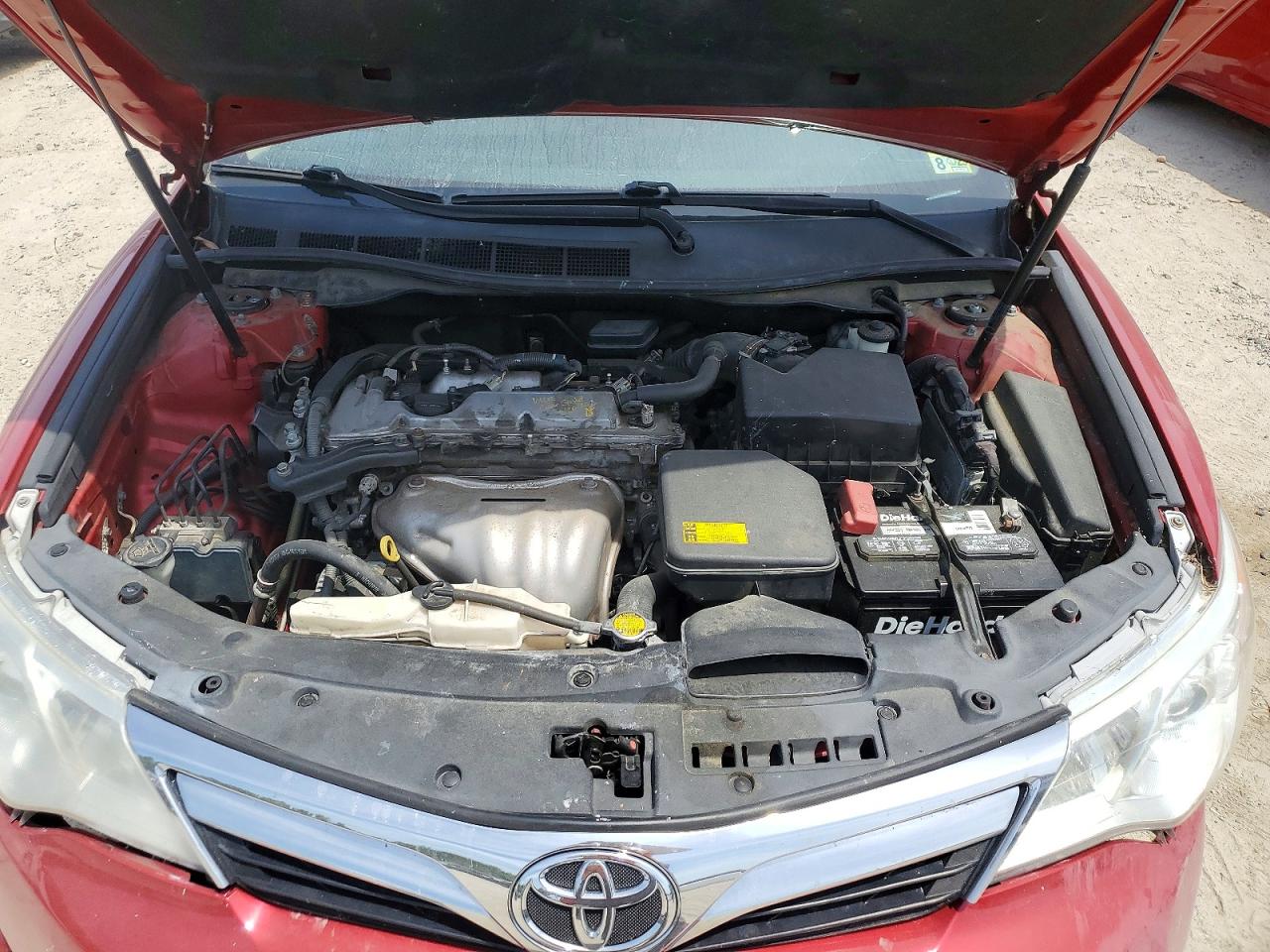 2014 Toyota Camry Le Burgundy vin: 4T1BF1FK3EU743690