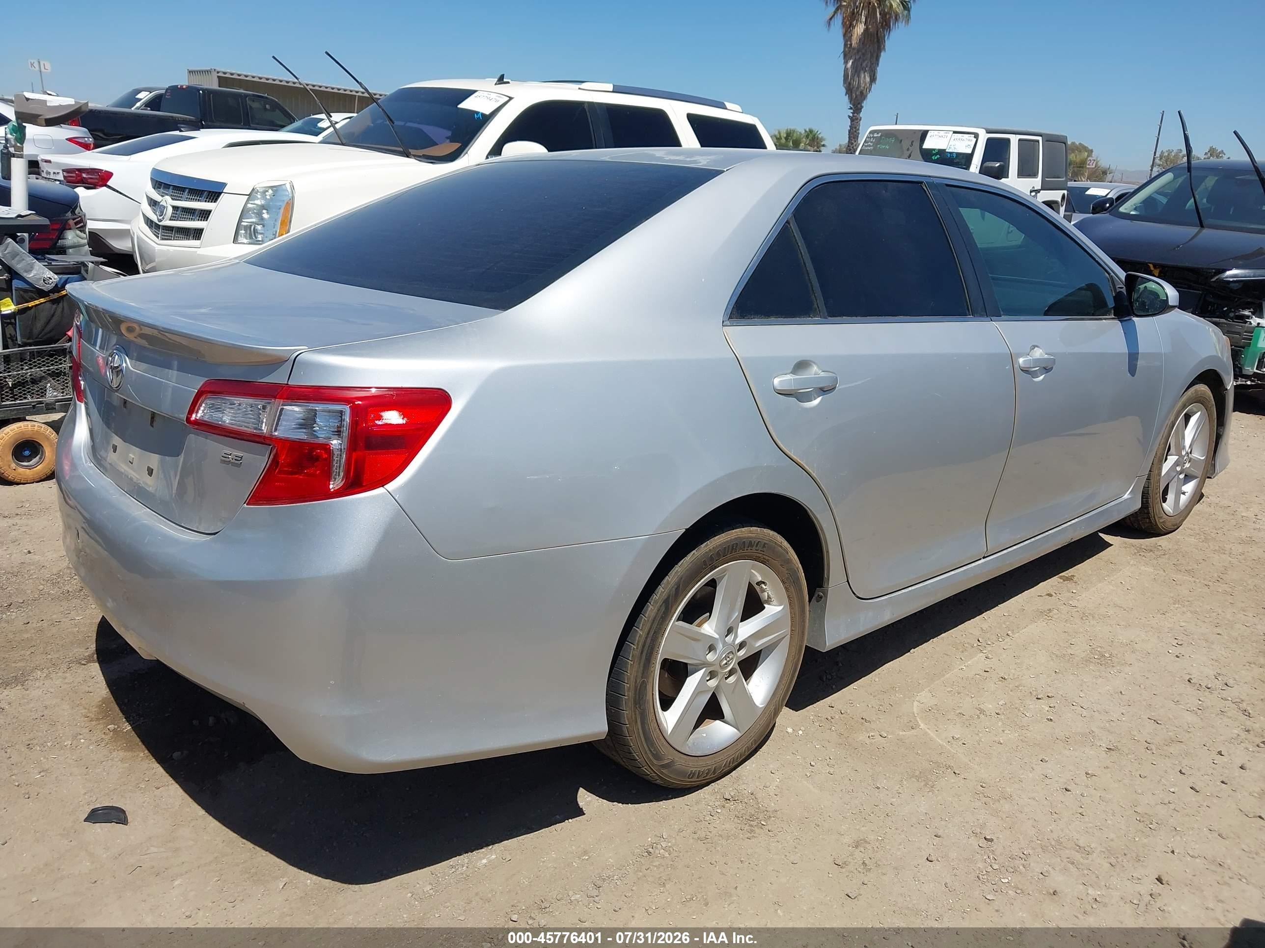 2014 Toyota Camry Se Silver vin: 4T1BF1FK3EU759646