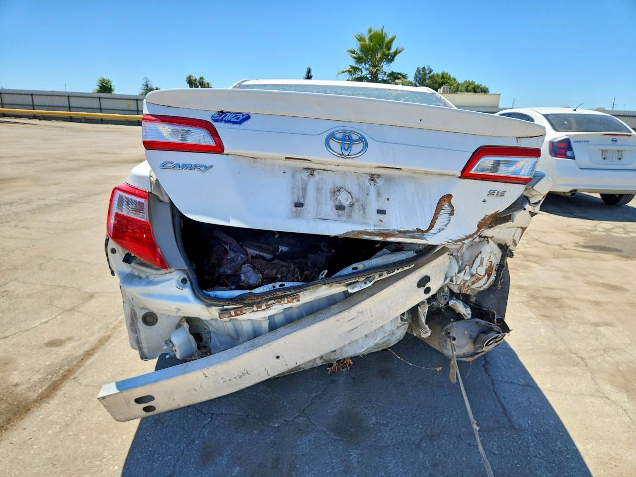 2014 Toyota Camry Se Белый vin: 4T1BF1FK3EU767679