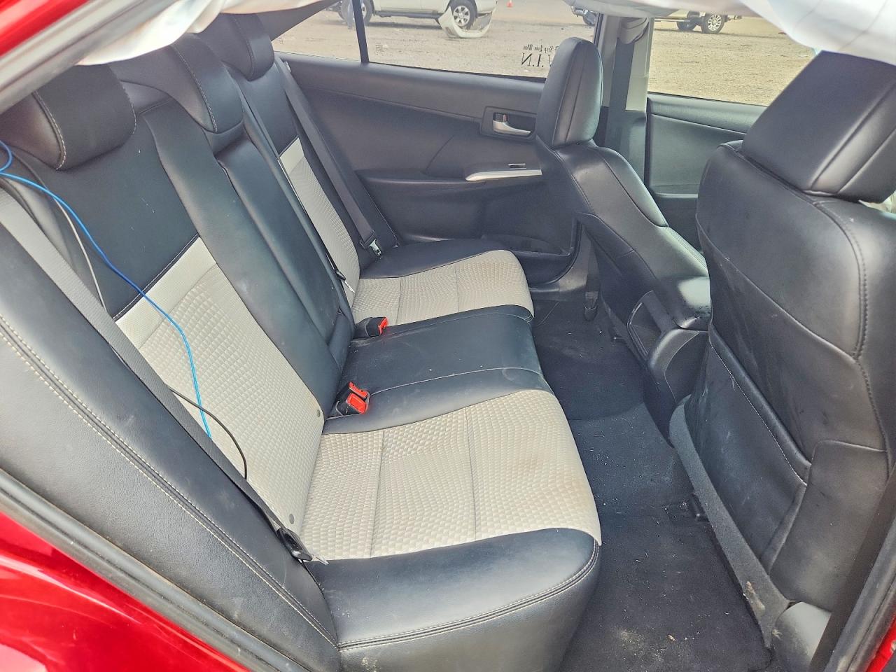 2014 Toyota Camry Red vin: 4T1BF1FK3EU768007