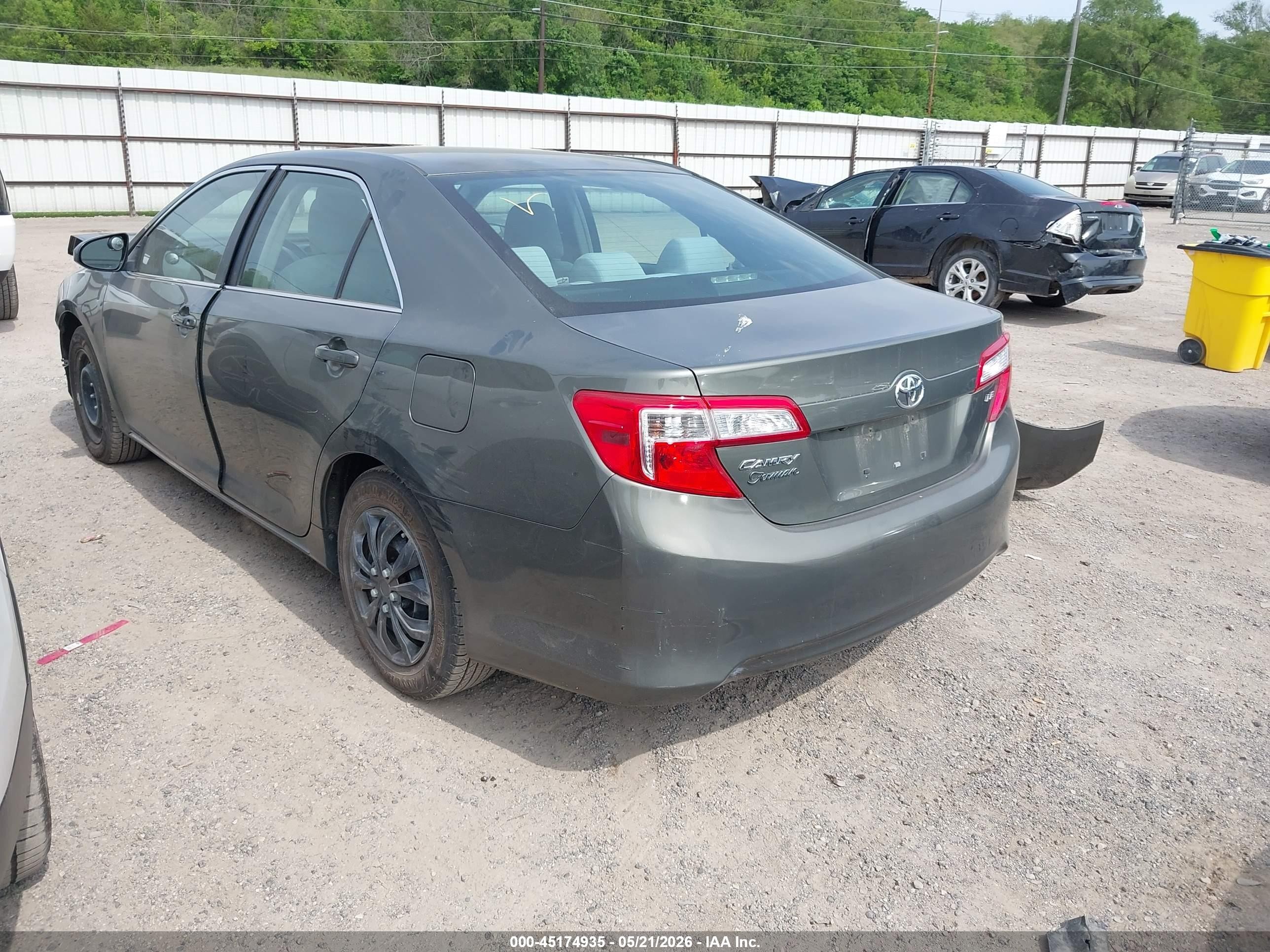 2014 Toyota Camry Le Gray vin: 4T1BF1FK3EU779234