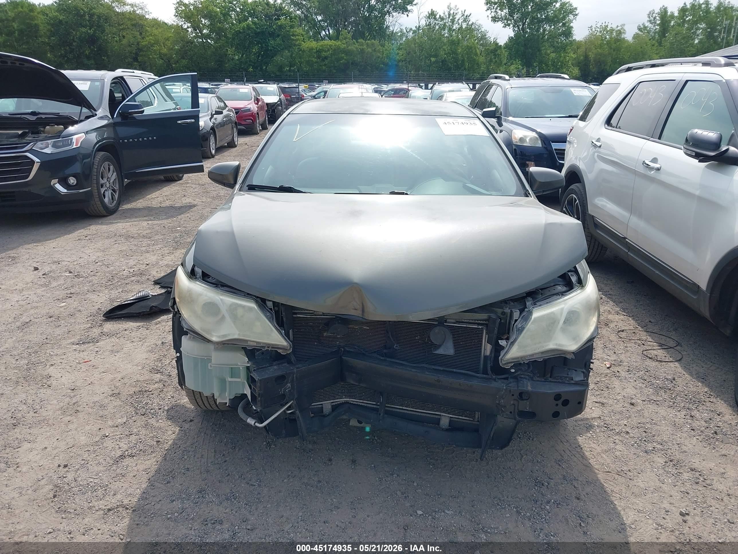 2014 Toyota Camry Le Gray vin: 4T1BF1FK3EU779234