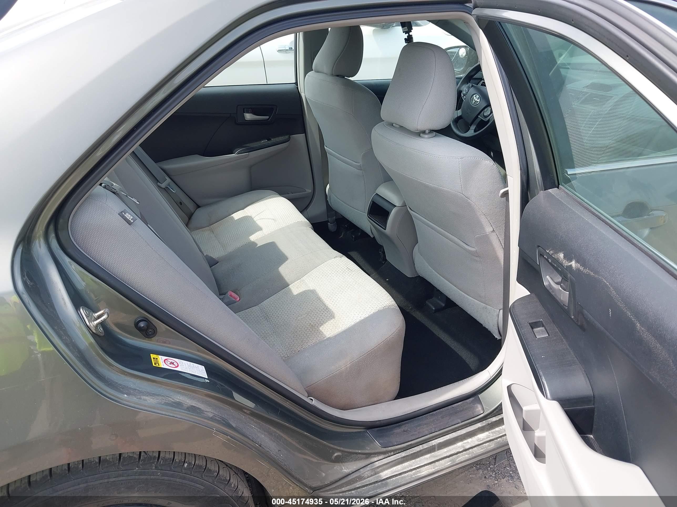 2014 Toyota Camry Le Gray vin: 4T1BF1FK3EU779234