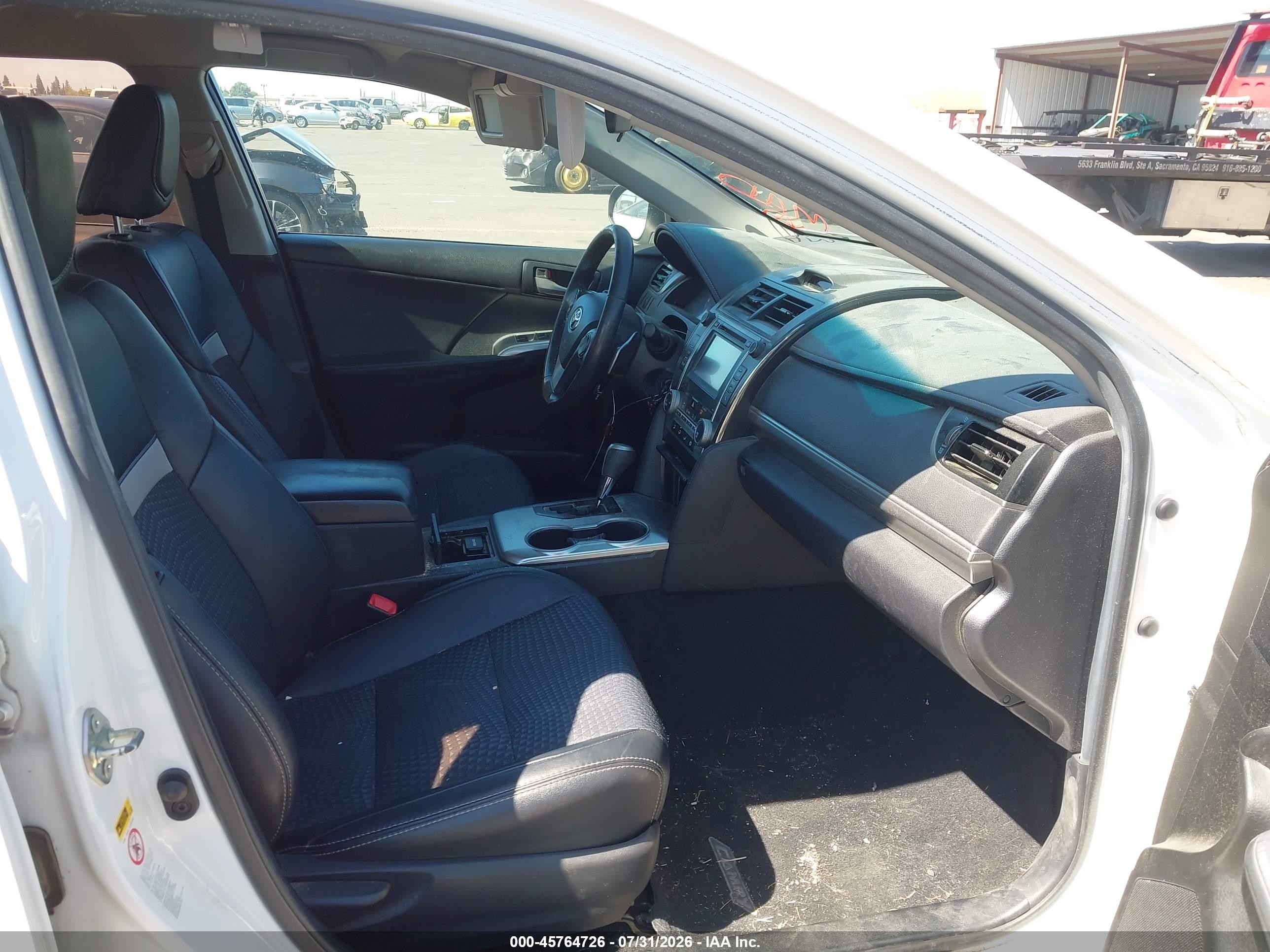 2014 Toyota Camry Se White vin: 4T1BF1FK3EU793750