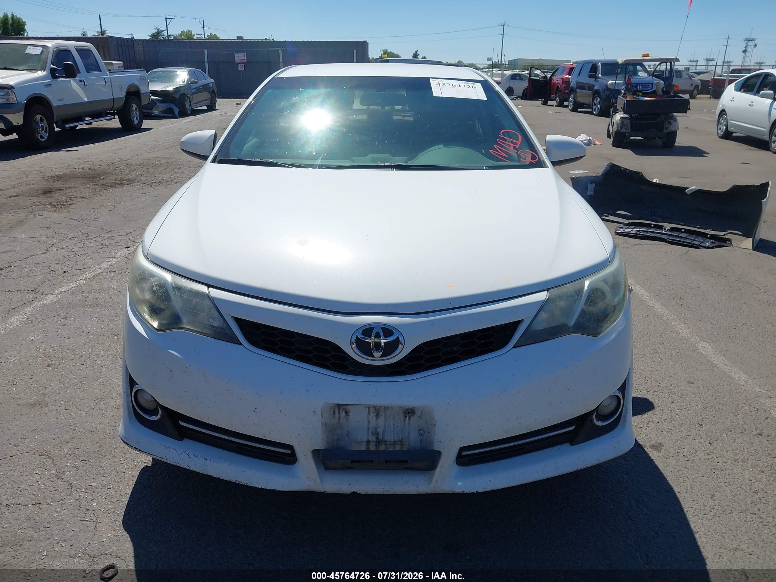2014 Toyota Camry Se White vin: 4T1BF1FK3EU793750