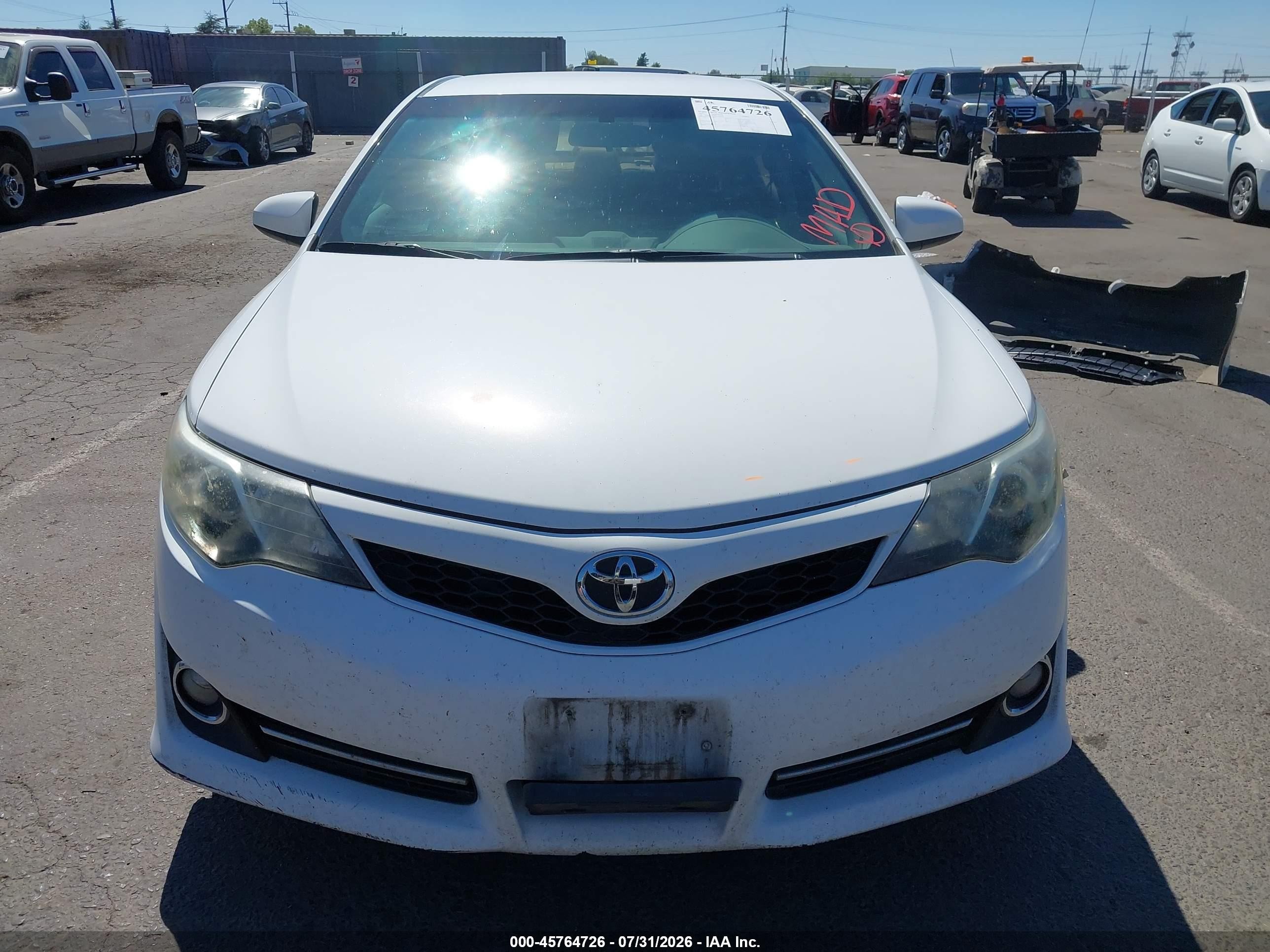 2014 Toyota Camry Se White vin: 4T1BF1FK3EU793750