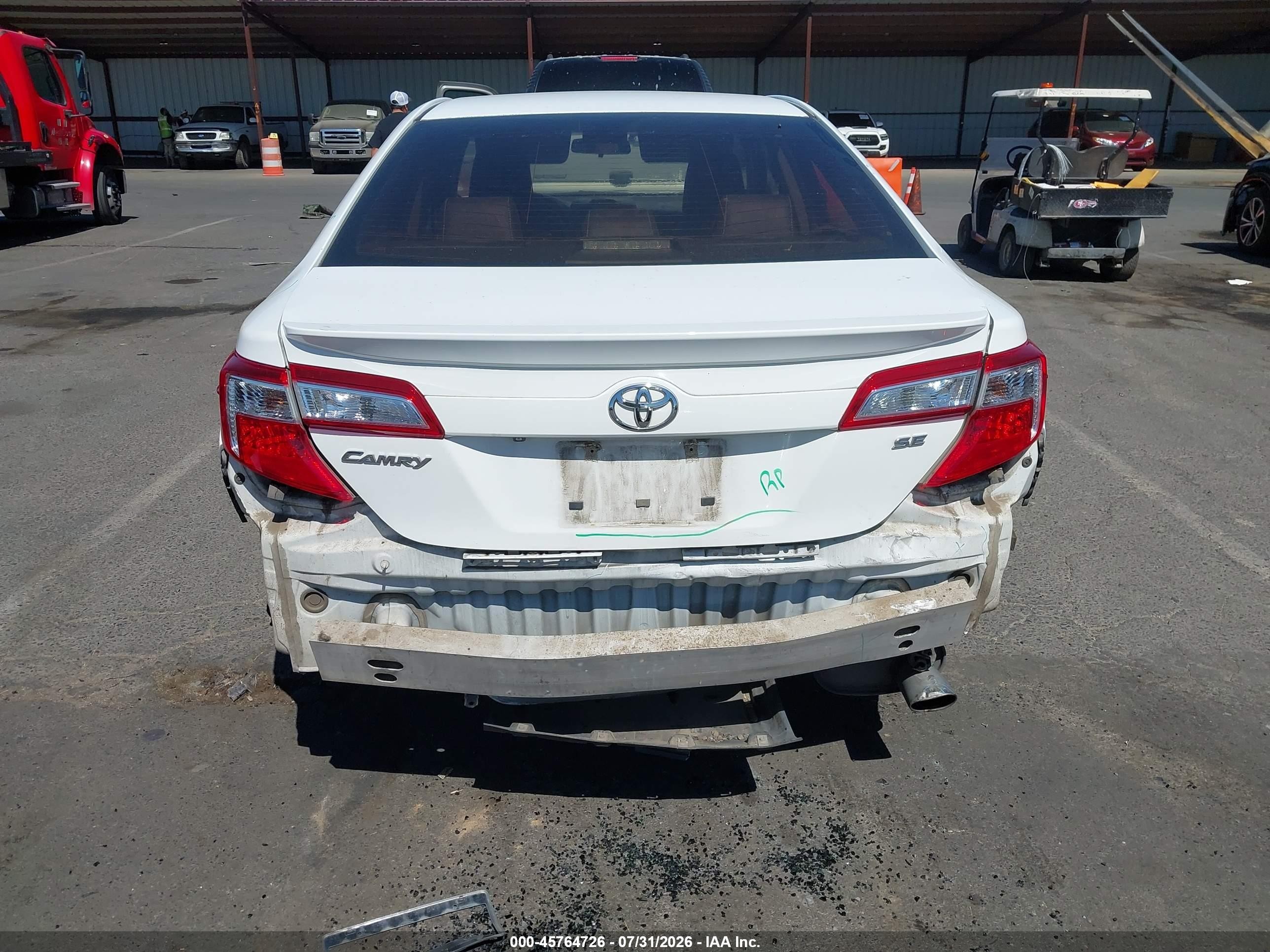 2014 Toyota Camry Se White vin: 4T1BF1FK3EU793750