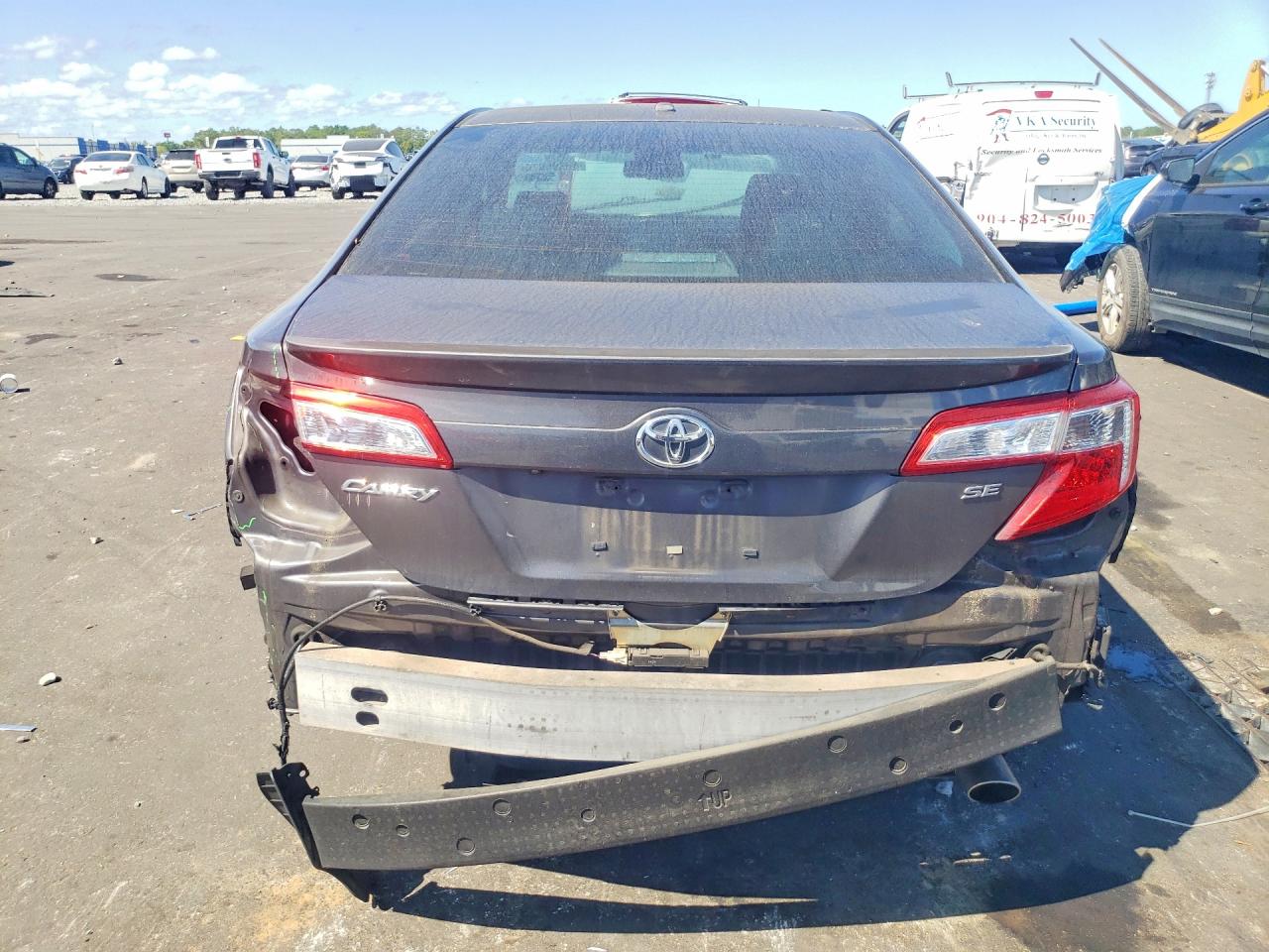 2014 Toyota Camry Se Gray vin: 4T1BF1FK3EU799743