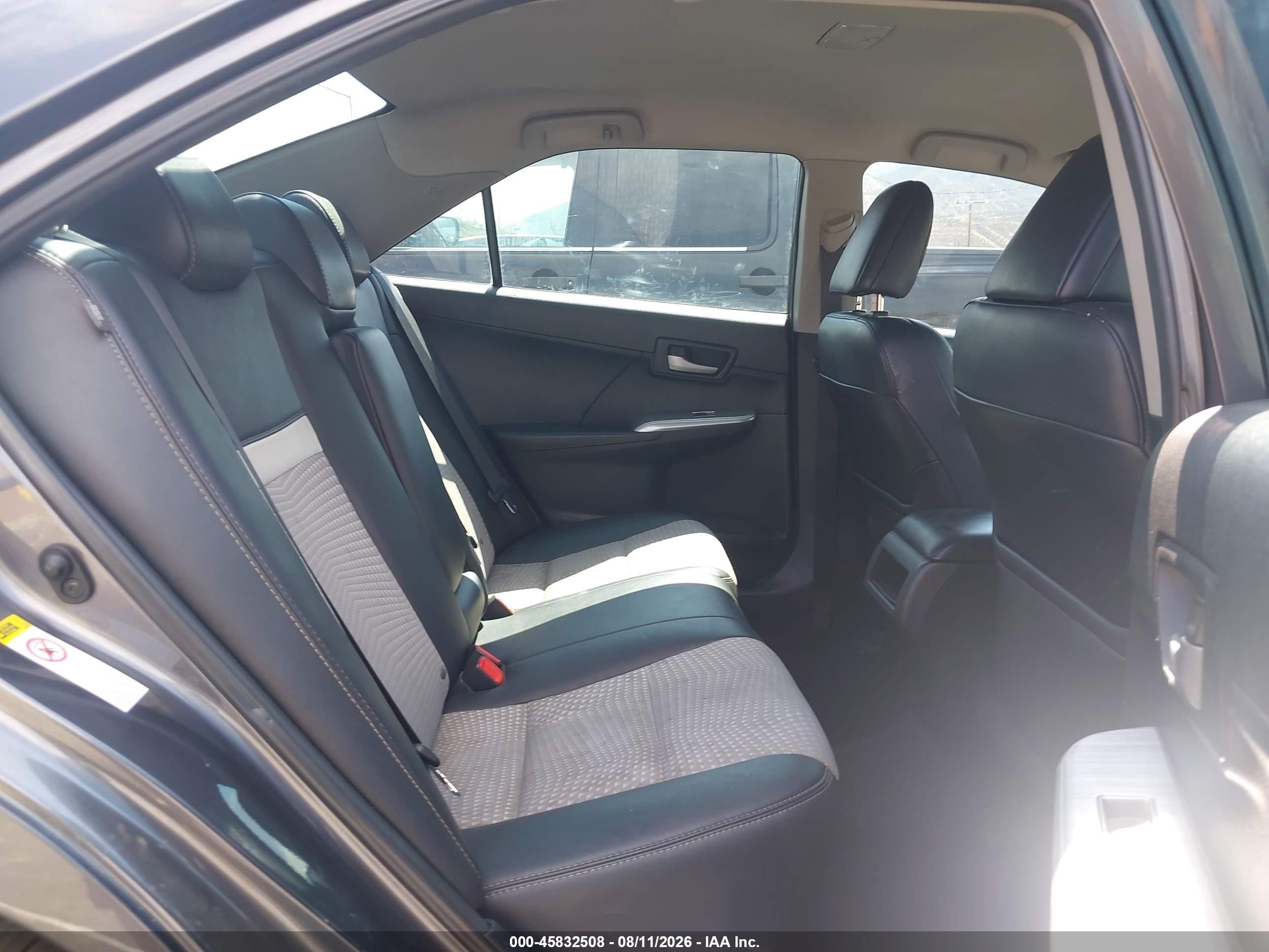 2014 Toyota Camry Se Gray vin: 4T1BF1FK3EU806206