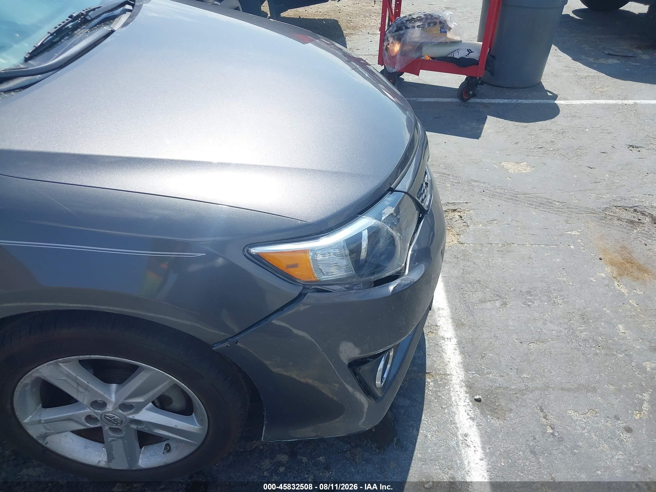 2014 Toyota Camry Se Gray vin: 4T1BF1FK3EU806206