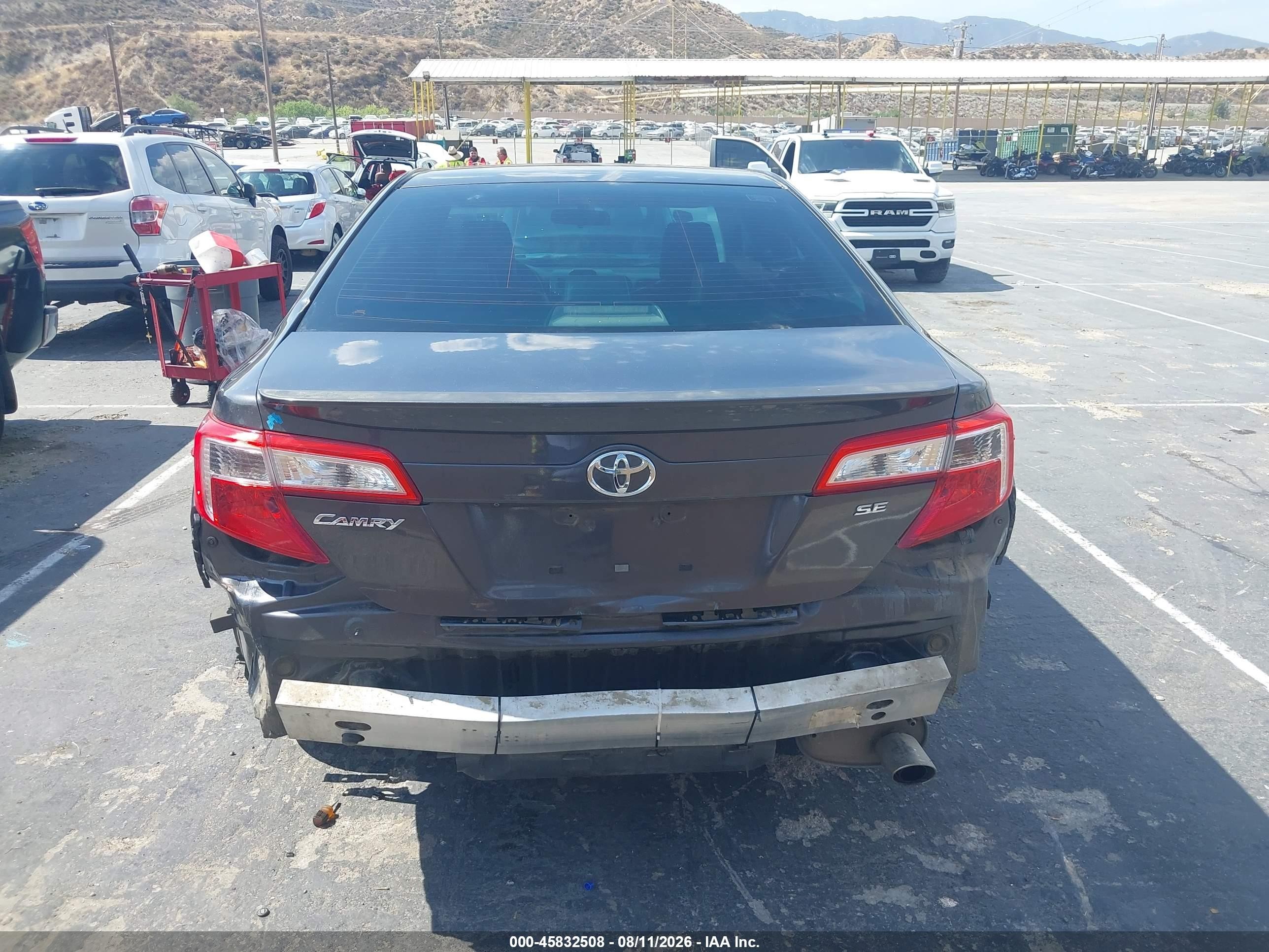 2014 Toyota Camry Se Gray vin: 4T1BF1FK3EU806206