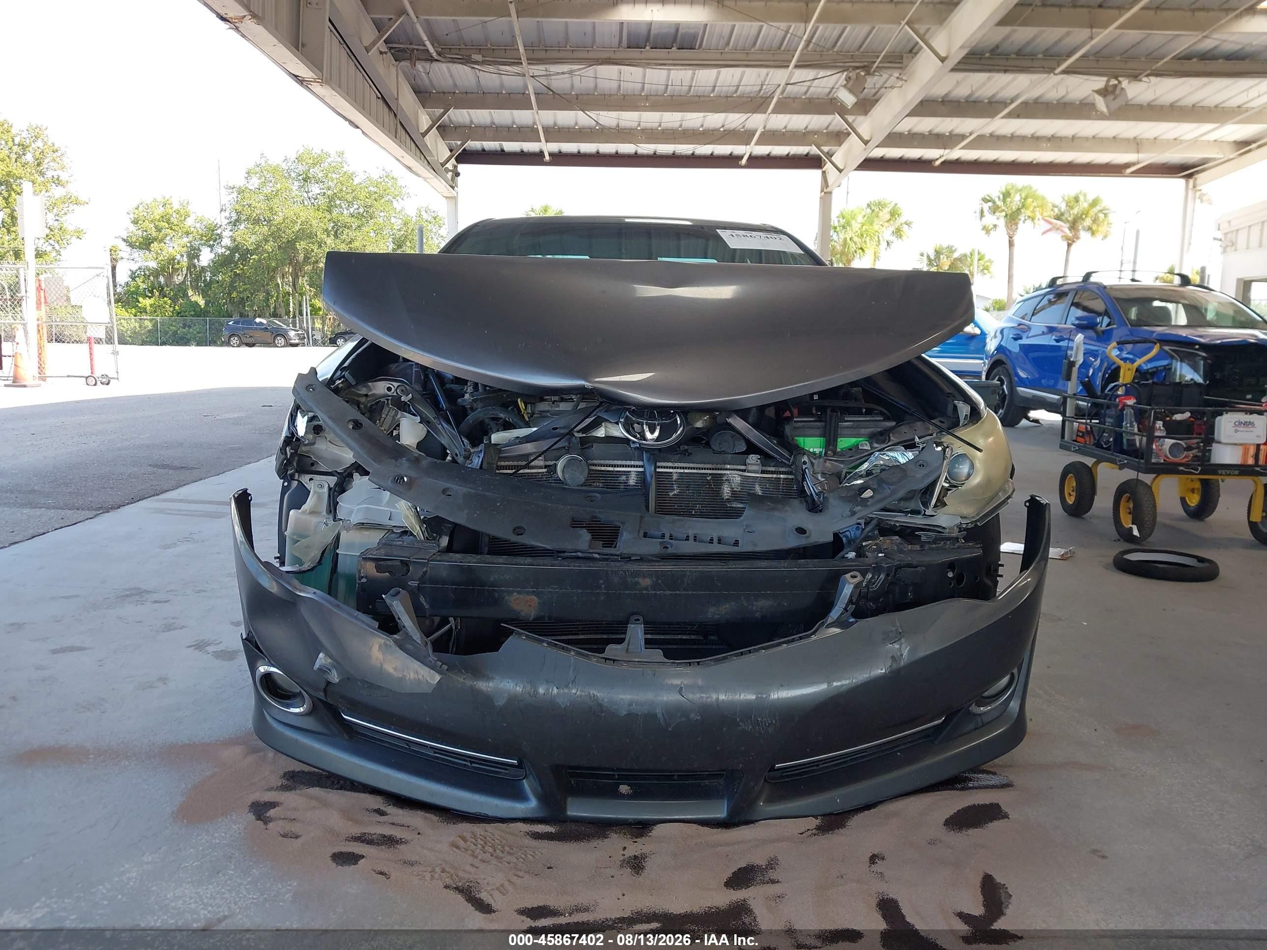2014 Toyota Camry Se Gray vin: 4T1BF1FK3EU811406