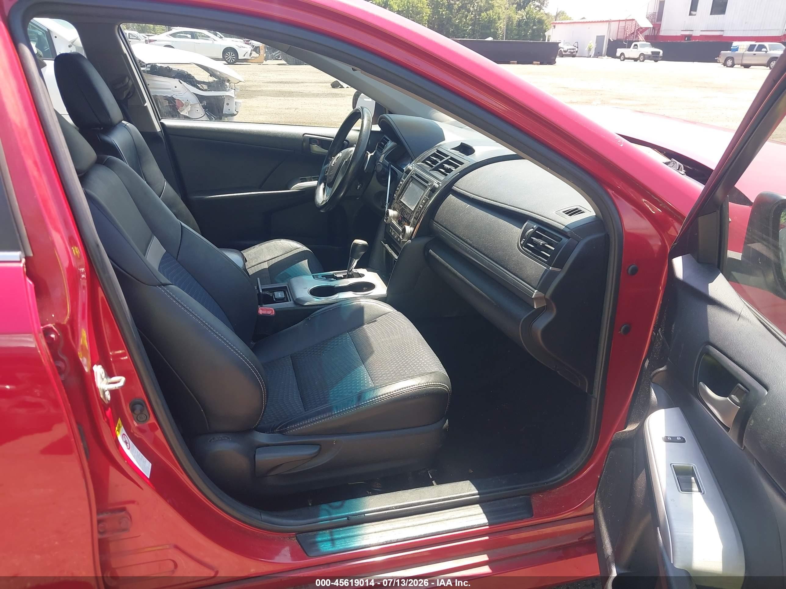 2014 Toyota Camry Se Red vin: 4T1BF1FK3EU815603