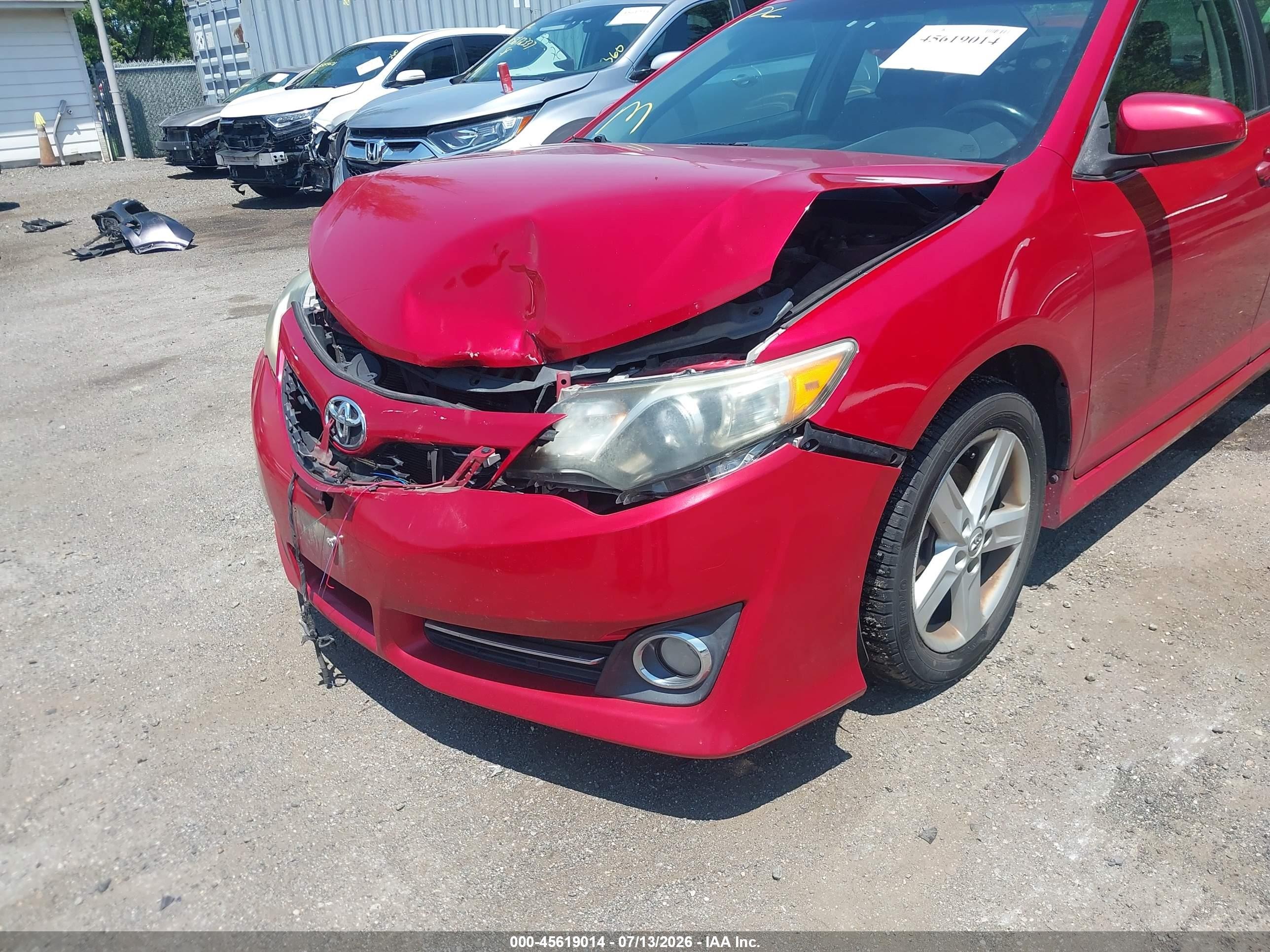 2014 Toyota Camry Se Red vin: 4T1BF1FK3EU815603