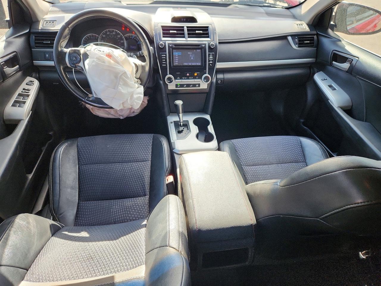 2014 Toyota Camry Se Red vin: 4T1BF1FK3EU817044