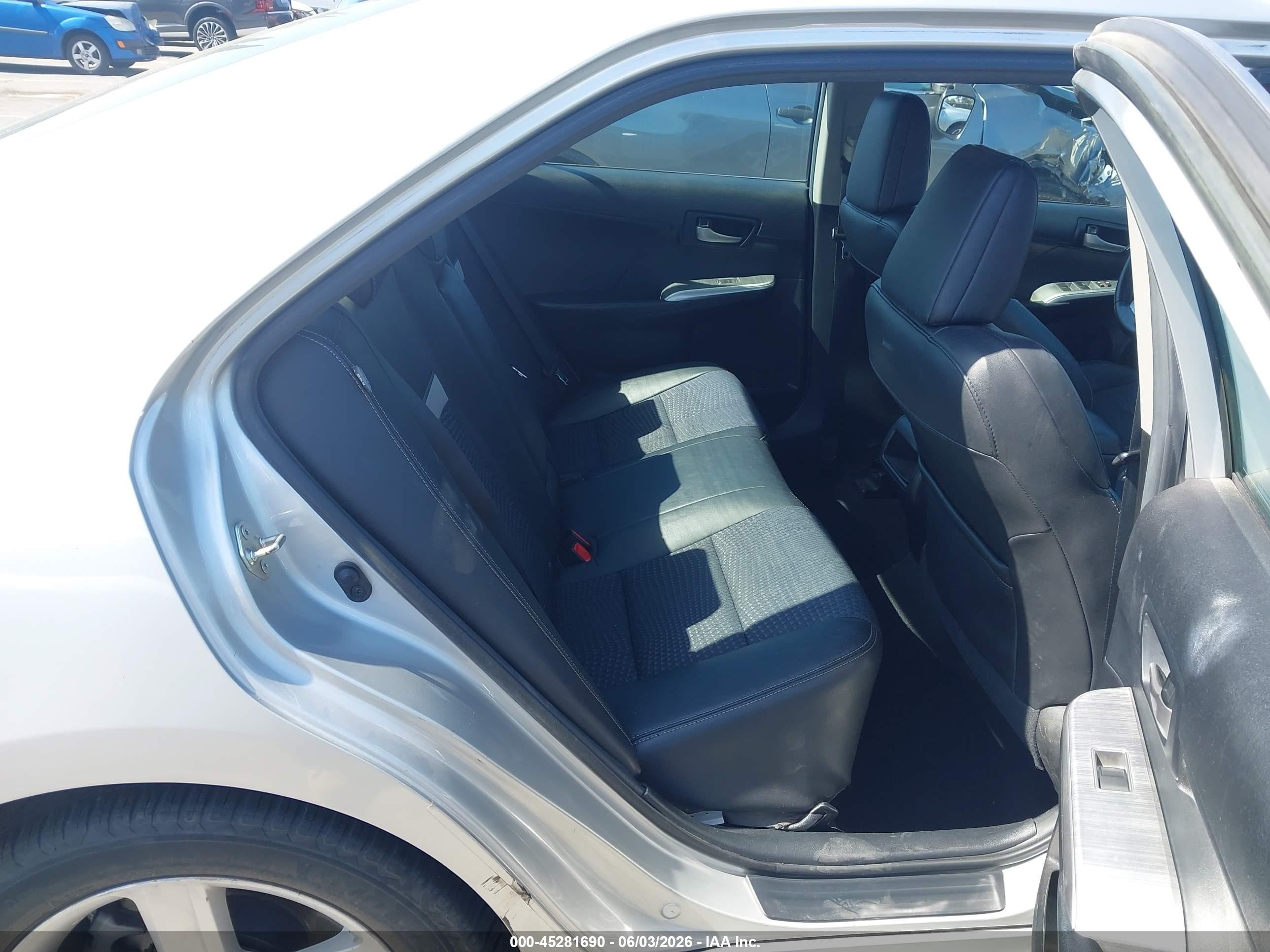 2014 Toyota Camry Se Silver vin: 4T1BF1FK3EU823653