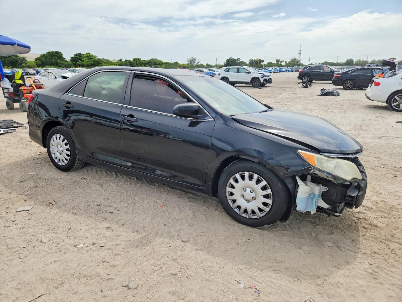 2014 Toyota Camry L Черный vin: 4T1BF1FK3EU831459