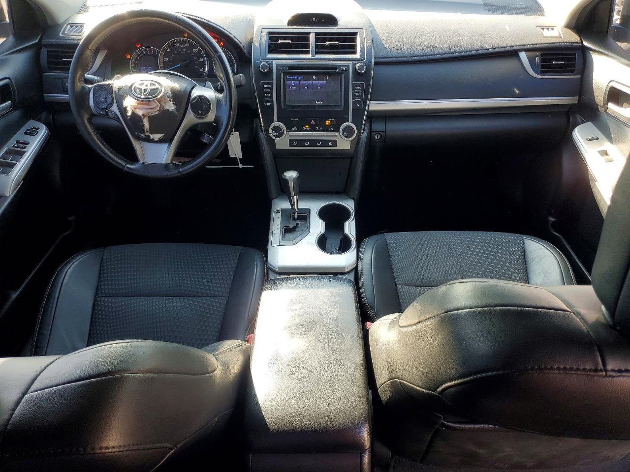2014 Toyota Camry Se White vin: 4T1BF1FK3EU832711