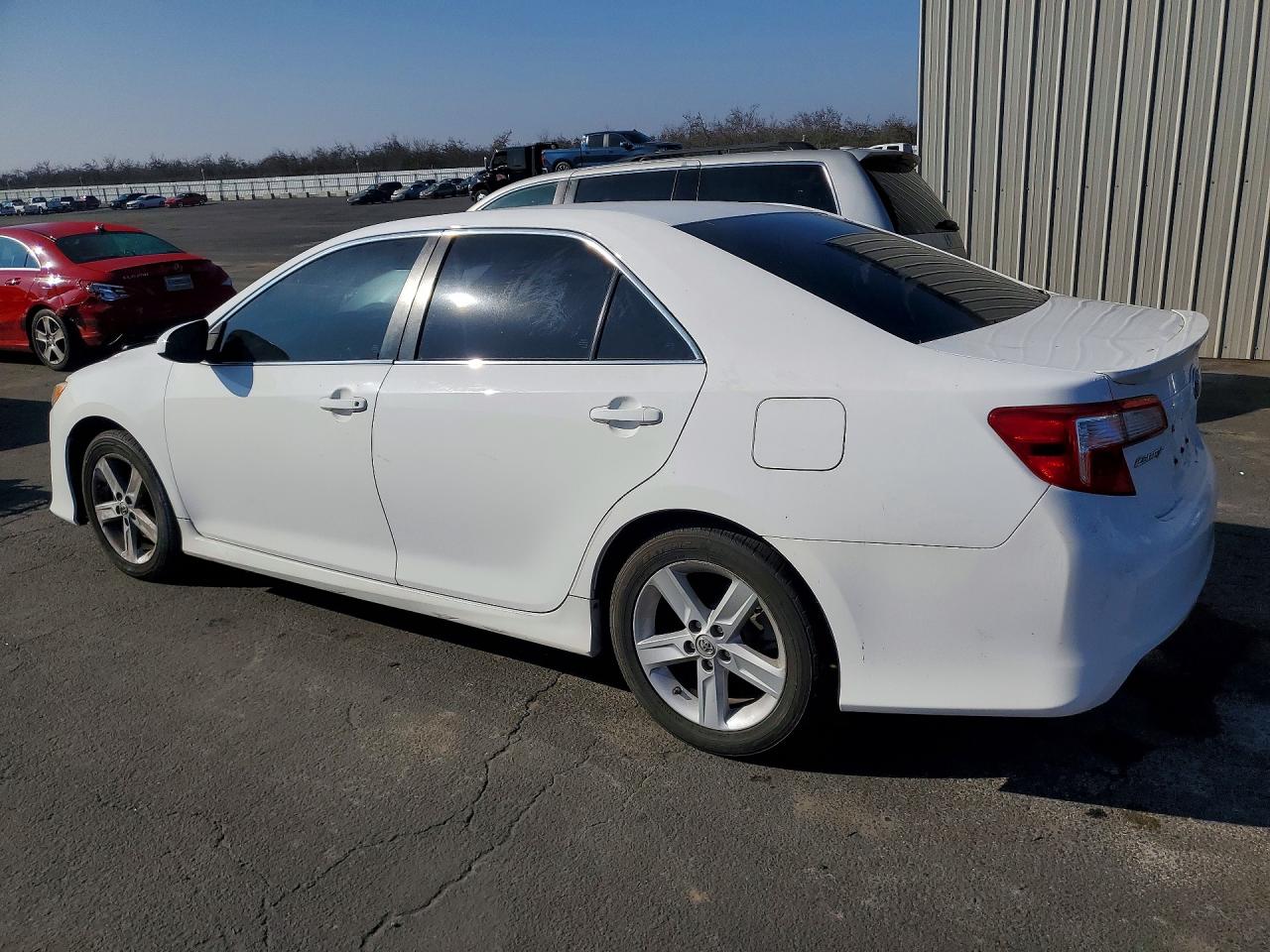 2014 Toyota Camry Se White vin: 4T1BF1FK3EU832711