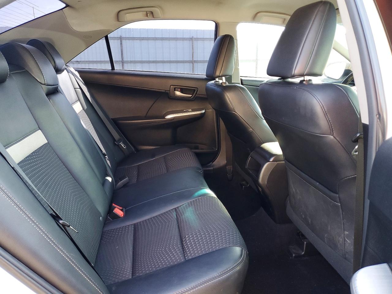 2014 Toyota Camry Se White vin: 4T1BF1FK3EU832711