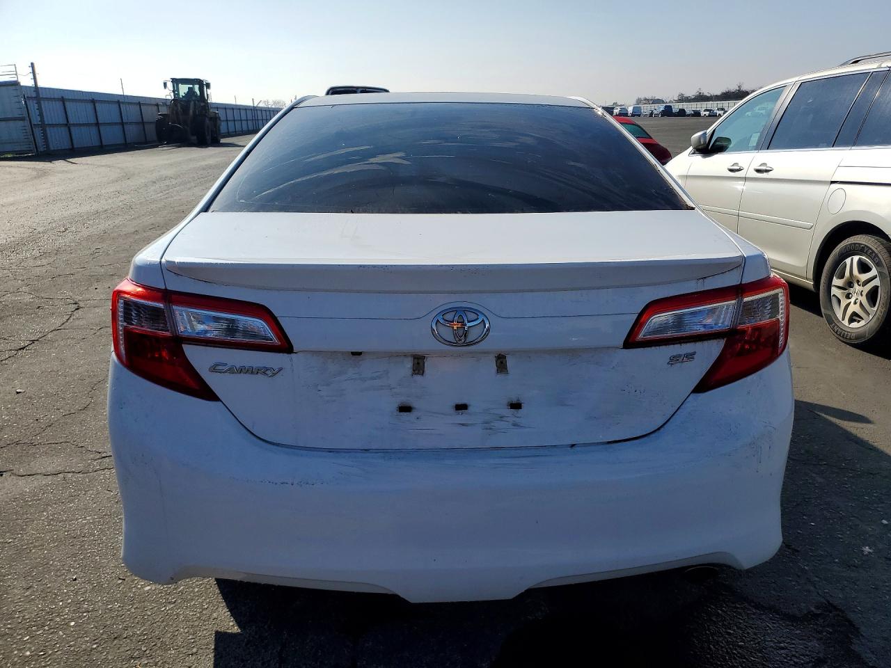 2014 Toyota Camry Se White vin: 4T1BF1FK3EU832711
