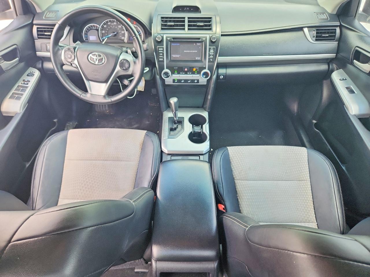 2014 Toyota Camry Se White vin: 4T1BF1FK3EU833678
