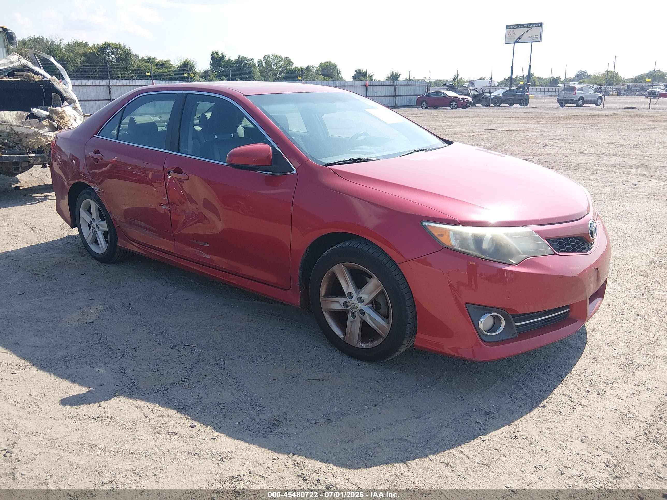 2014 Toyota Camry Se Красный vin: 4T1BF1FK3EU834930