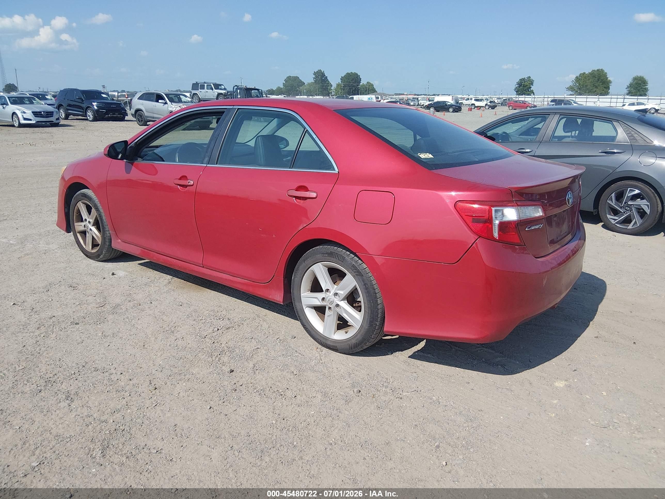 2014 Toyota Camry Se Красный vin: 4T1BF1FK3EU834930