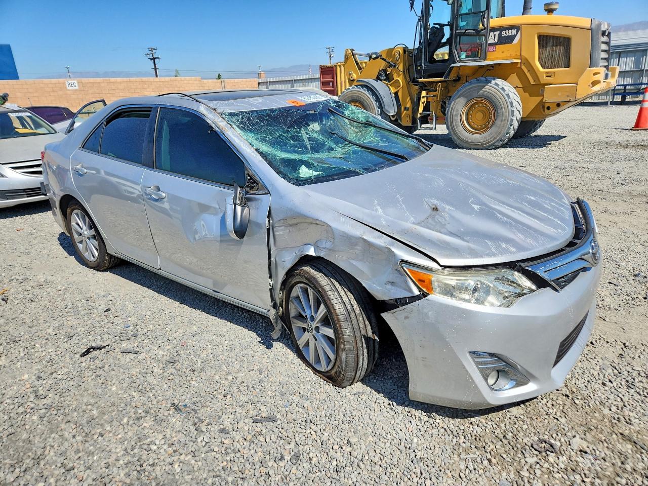 2014 Toyota Camry Xle Серебряный vin: 4T1BF1FK3EU839366