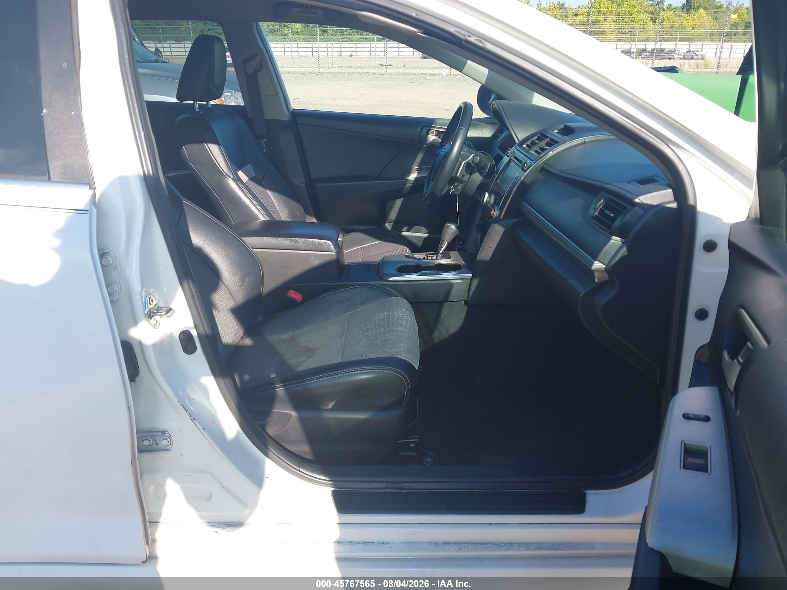 2014 Toyota Camry Se Белый vin: 4T1BF1FK3EU840551