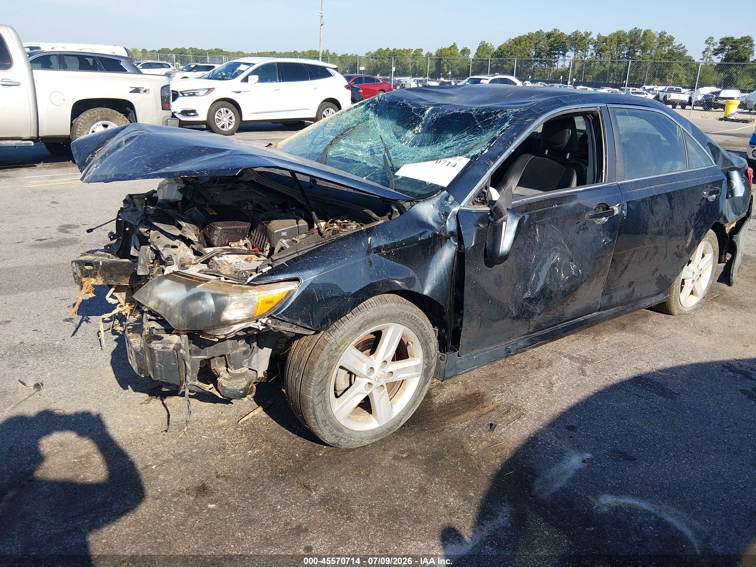 2014 Toyota Camry Se Blue vin: 4T1BF1FK3EU843949