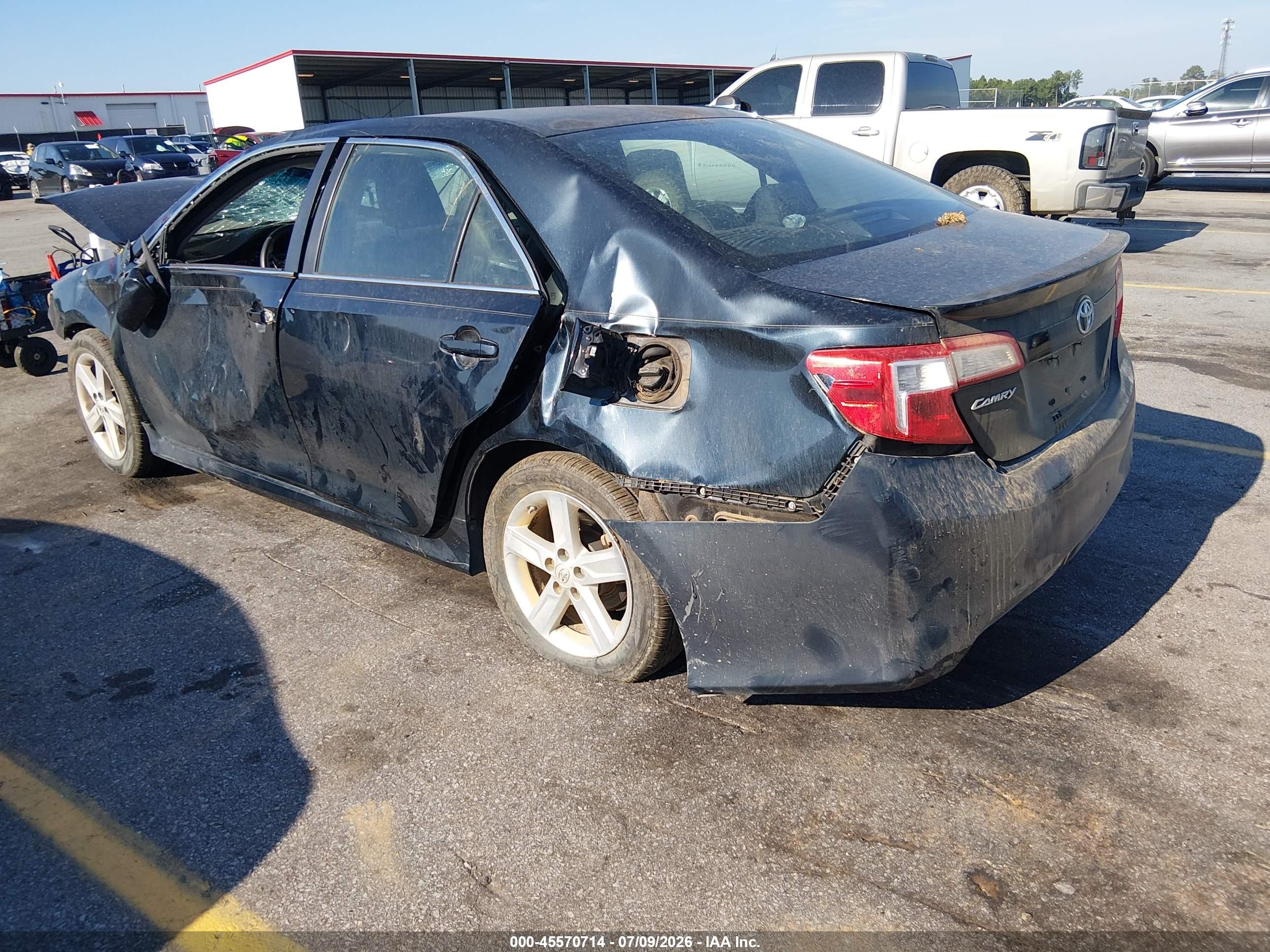 2014 Toyota Camry Se Blue vin: 4T1BF1FK3EU843949