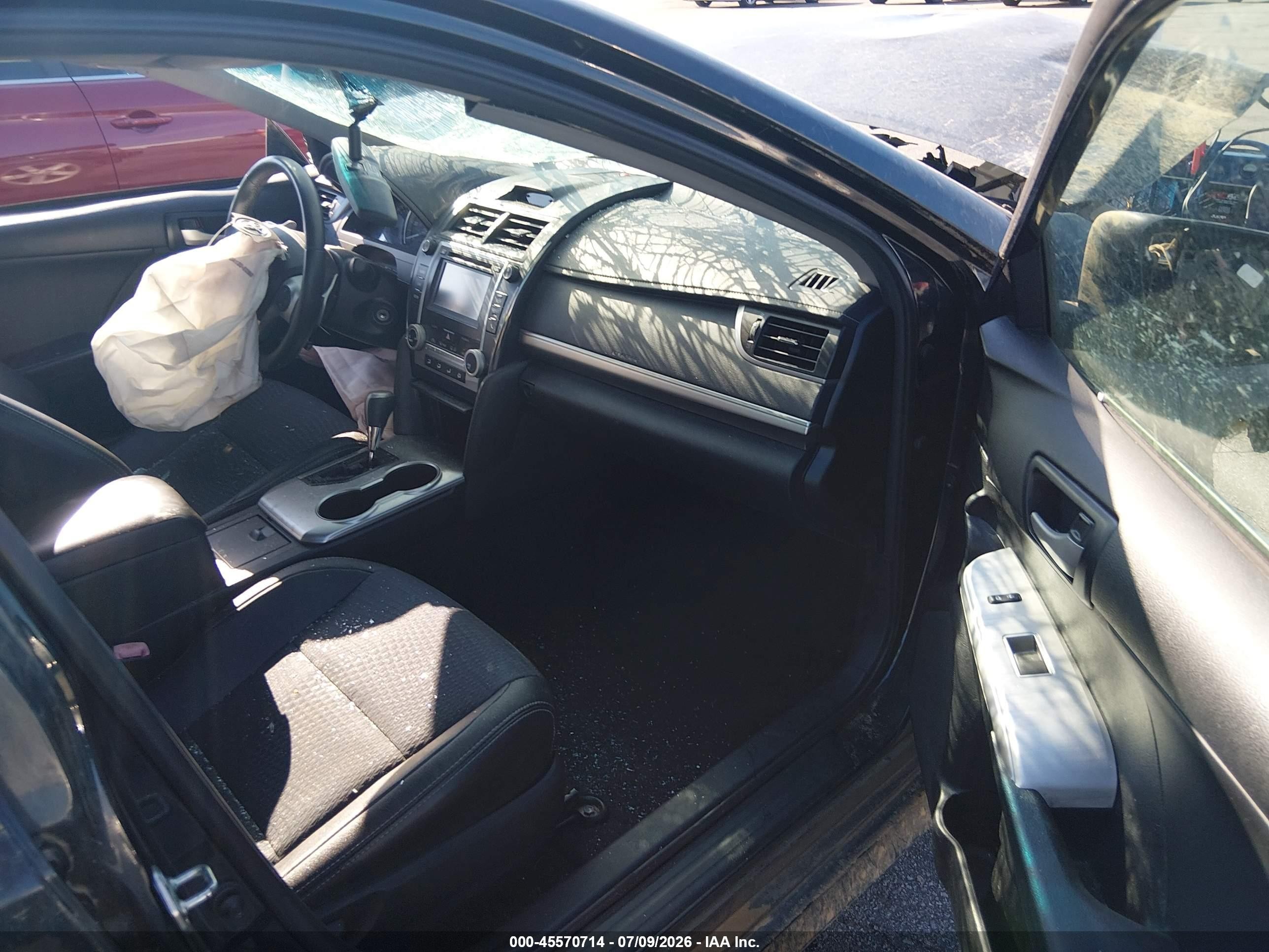 2014 Toyota Camry Se Blue vin: 4T1BF1FK3EU843949